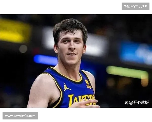 里夫斯绝杀森林狼，承担领袖责任获主帅称赞