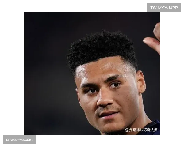 阿斯顿维拉2-2战平西汉姆联，沃特金斯连场进球